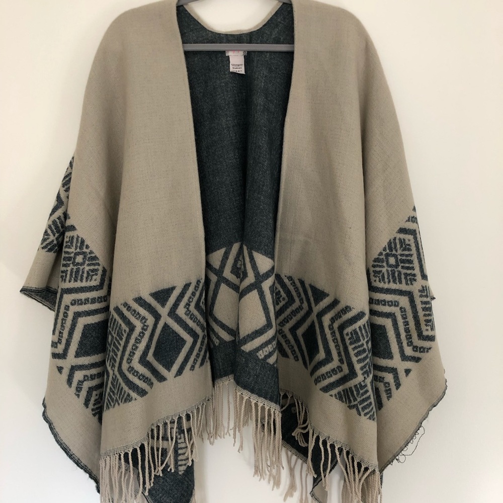 Free People Geometric Poncho Sweater XS